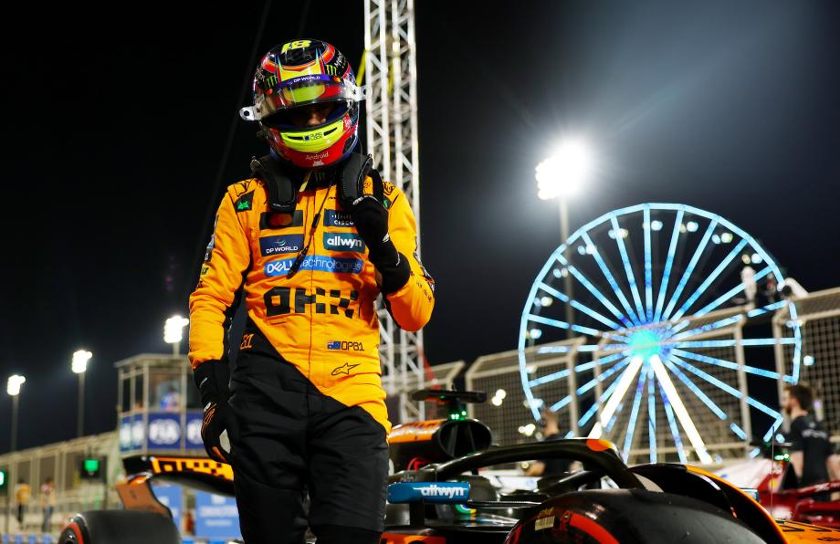 [图]F1巴林大奖赛排位赛：皮亚斯特里夺杆